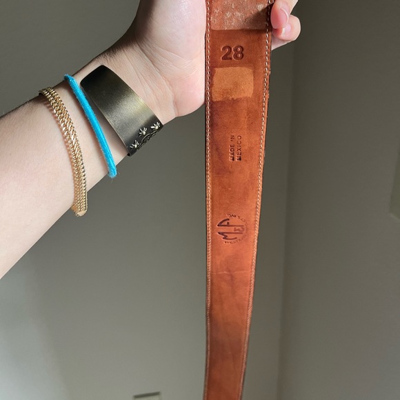 Belt - Picture 2 of 4
